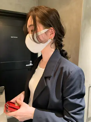 セミロング カラー ヘアアレンジ アンニュイヘア🪽 ayumiのヘアスタイル