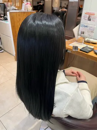 セミロング カラー 奥山 沙季(大井町)のヘアスタイル