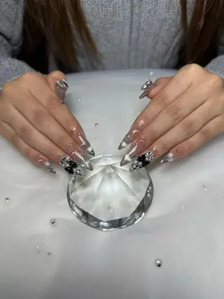 ネイル pikarin._.nails所属・pikarin nailsのネイルデザイン