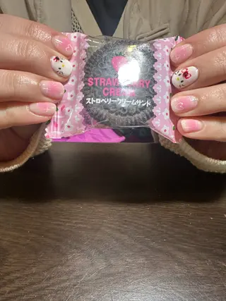 ネイル e.nail所属・🍎吉田 恵里🍎のネイルデザイン