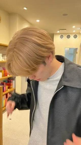 メンズ 韓国レイヤーカット/ ハイトーン/マアヤのヘアスタイル