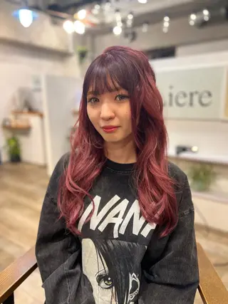 ロング カラー Liere Muuのヘアスタイル