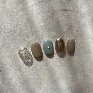 ネイル GALLARIA Elegante 緑のネイルデザイン