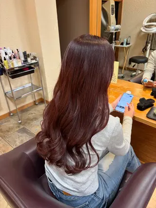 ロング カラー 松浦 萌のヘアスタイル