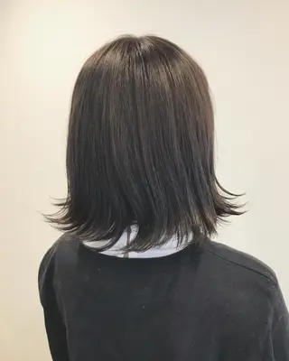 ショート カラー エイトウメダ 店長 稲尾友則のヘアスタイル