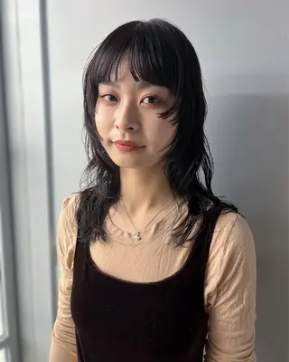 ミディアム レイヤー/ケアパーマ /ニュアンス/モードのヘアスタイル