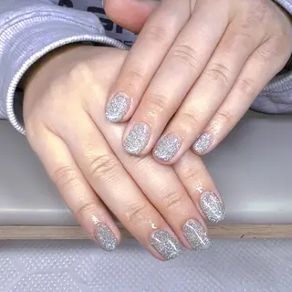 ネイル ハン シカのネイルデザイン