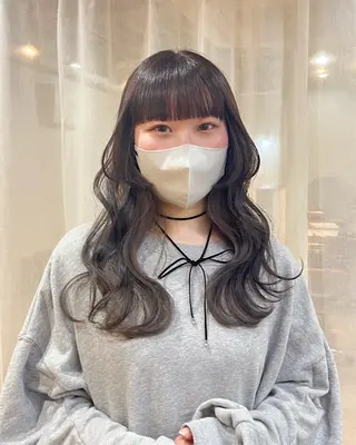 ロング 義本 風佳のヘアスタイル