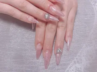 ネイル KARI ネイルサロンのネイルデザイン