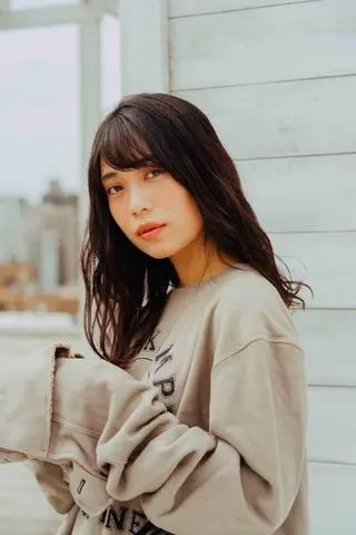 ミディアム あ いのヘアスタイル