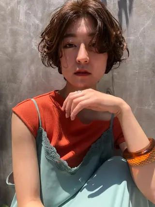 ショート カラー 🌈圧倒的デザイン力 内井省吾のヘアスタイル