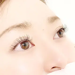 マツエク・マツパ Eyelash Lirio所属・EyeLash Lirio リリオのエステ・リラクイメージ