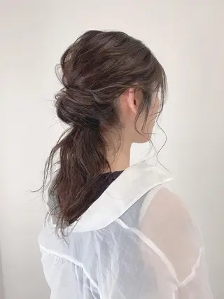 ヘアアレンジ 色白に見える暗髪 梅田・増田のヘアスタイル