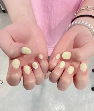 ネイル *RAIMU* HOLOGRAMのネイルデザイン