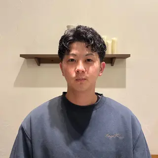 ショート パーマ ニュートラルカラー 🧊横田 さえのヘアスタイル