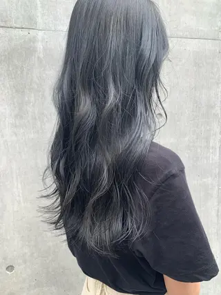 ロング カラー ヘアアレンジ yuka .のヘアスタイル