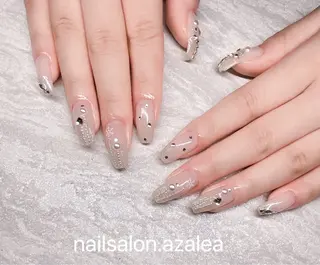 ネイル R inのネイルデザイン