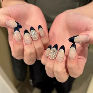 ネイル ⠀ loggy.のネイルデザイン