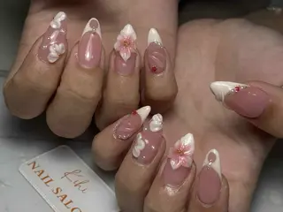 ネイル 💕鈴木ユリ パラジェル/オフ無料のネイルデザイン