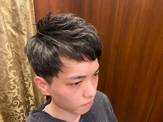 ショート パーマ メンズ 浅見 天翔のヘアスタイル