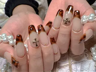 ネイル MOA NAIL所属・MoaNail🫶 Yoshiのネイルデザイン