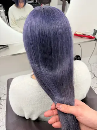 ロング 艶髪ハイトーン 💎yuuki💎のヘアスタイル