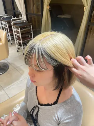 カラー サクラバ ララネのヘアスタイル