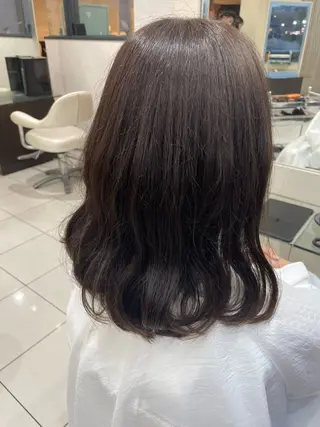 ミディアム カラー Ashina Karenのヘアスタイル