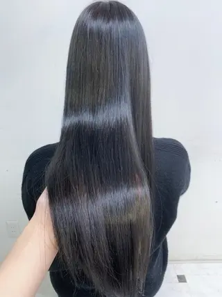 ロング カラー ブリーチカラー 🩵MIZUKIのヘアスタイル