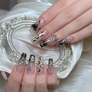 ネイル マギー ネイル🦋のネイルデザイン