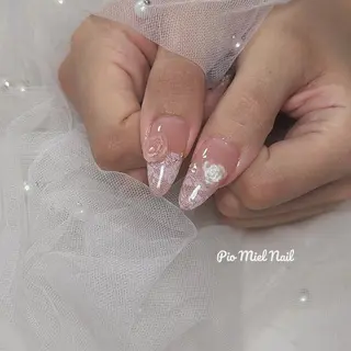 ミディアム Pio Mielのネイルデザイン