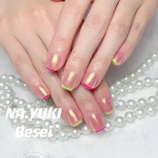 ネイル 🦋 Queenieのネイルデザイン