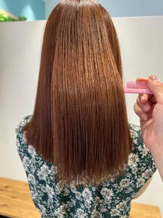 セミロング カラー きど さやかのヘアスタイル