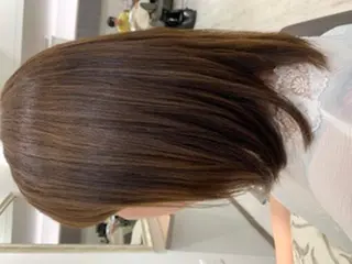ミディアム カラー 瀬尾 由希菜のヘアスタイル