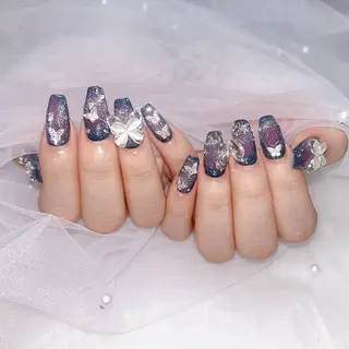 ネイル ラクロレ ハナ︎🌼のネイルデザイン