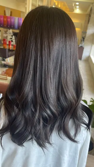 ロング VENIRE古川店所属・端野七海 縮毛矯正のヘアスタイル