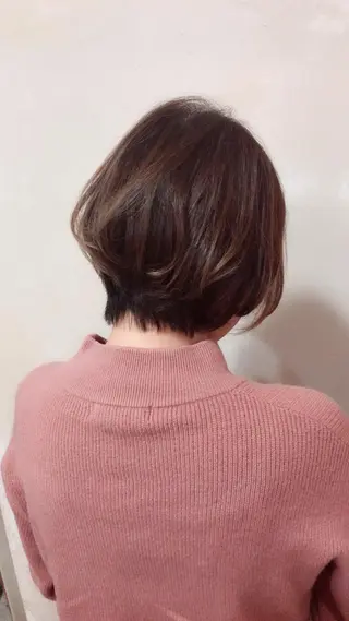 ショート レイヤーカット✂︎池 袋個室サロンkumaのヘアスタイル