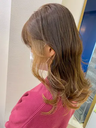 ミディアム カラー 顔周り/ブリーチなし /縮毛矯正🫧伊勢のヘアスタイル