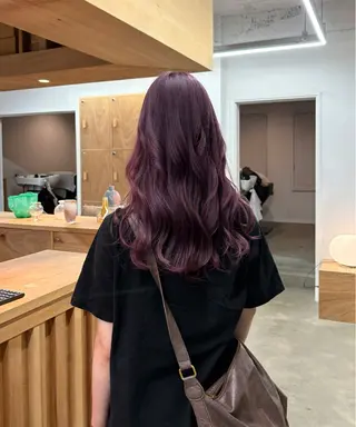 カラー 吉野 新菜のヘアスタイル