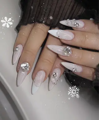 ネイル Hina 池袋 長だしチップ専門店のネイルデザイン