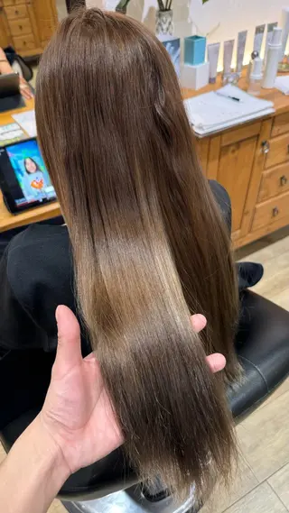 ミディアム カラー 山脇 郁叶のヘアスタイル