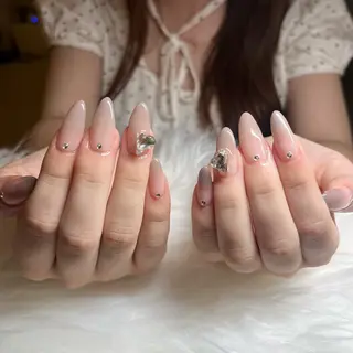 ネイル MORE-NAIL所属・Miki. MORE -NAILのネイルデザイン