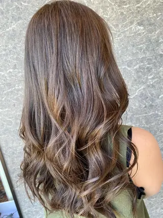 カラー ami🍑艶カラー/ 髪質改善/透明感のヘアスタイル