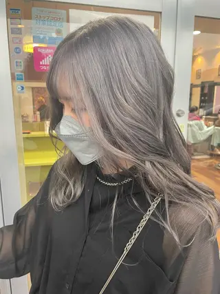 カラー 嶋岡 乃愛のヘアスタイル