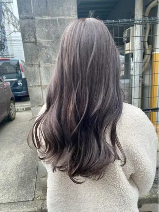 ロング カラー Tsuyoki .のヘアスタイル