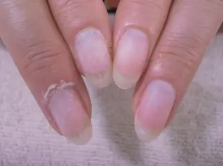 ネイル 北浦和 自爪育成ケアのネイルデザイン