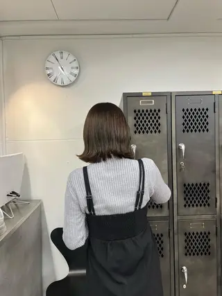 ミディアム INORI /フェイスレイヤーのヘアスタイル