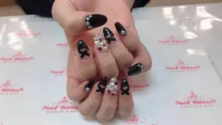 ネイル ネイルリボン 受付スタッフのネイルデザイン