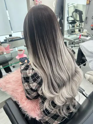 ハイトーン👱‍♀️ エクステ/彩花のヘアスタイル