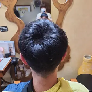 メンズ 美容室　ラファムラフィネ所属・艶髪💇‍♀️ 美髪矯正　山森智代のヘアスタイル